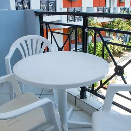 Avra Aparthotel