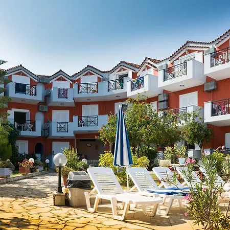Aparthotel Avra